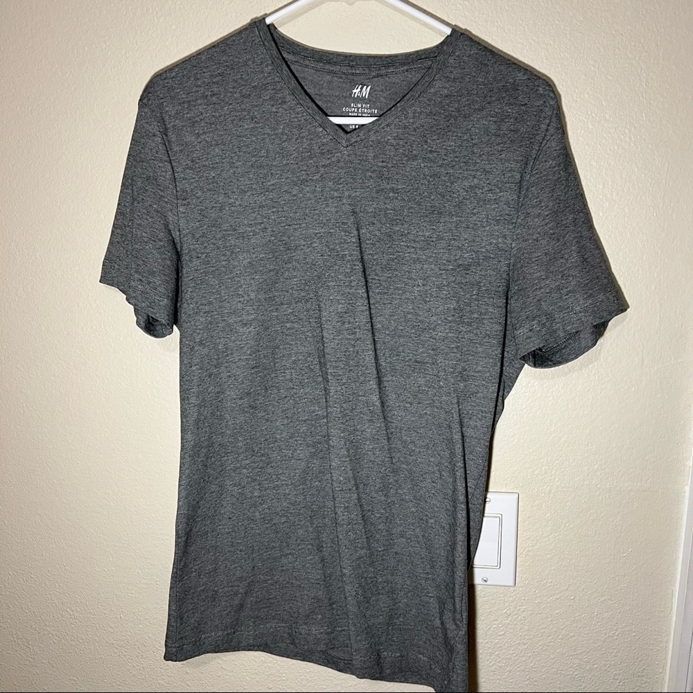 H&M GRAY V NECK